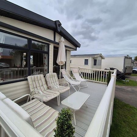 Amazing 2Bedroom Caravan In Lincoln, แททเทอร์ชอล ภายนอก รูปภาพ