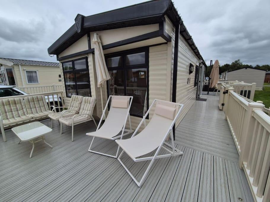 Amazing 2Bedroom Caravan In Lincoln, แททเทอร์ชอล ภายนอก รูปภาพ